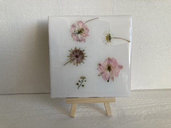 Bloementegeltje wit, roze mix bloemen - Afbeelding 2
