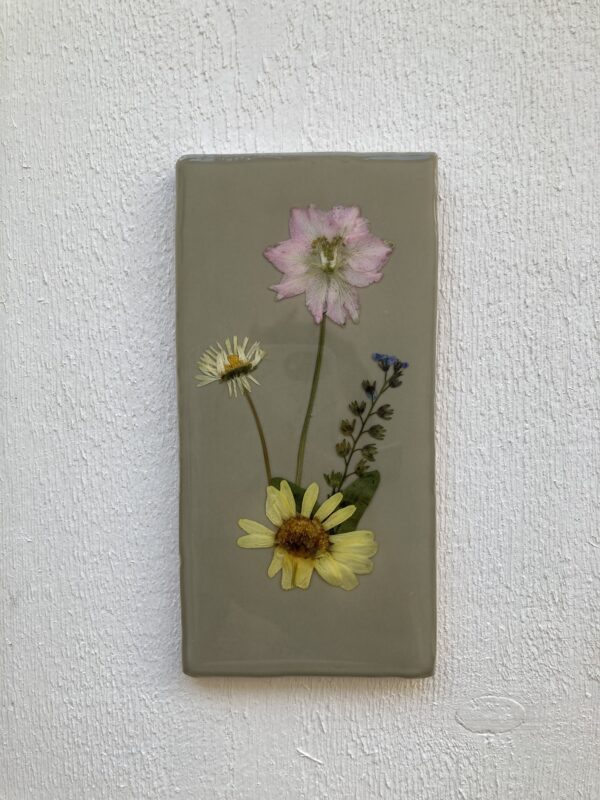 Bloementegeltje olijf groen